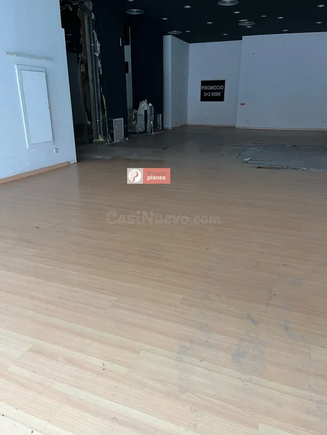 LOCAL COMERCIAL EN PRINCIPE DE VIANA - PRAT DE LA RIBA - foto 3