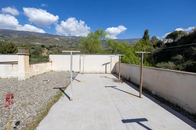SE VENDE PISO VPO EN ÓRGIVA – EN PLENO CORAZÓN DE LA ALPUJARRA — 30