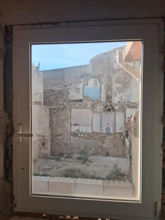 Oportunidad única en el casco histórico de Cocentaina: Casa de pueblo de 206 m2 semi-reformada con terraza y vistas — 6