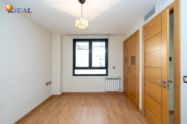 Casa exclusiva junto a Acera del Darro. Pleno centro de Granada. Seminueva y con ascensor propio — 18