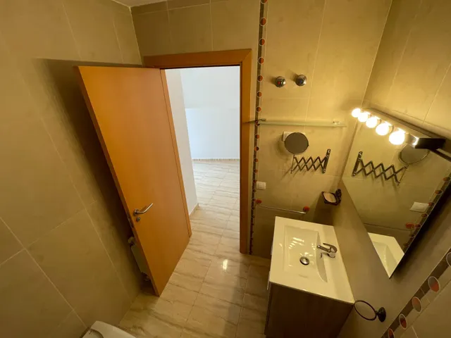 Dúplex céntrico en venta en Olesa de Montserrat, con terrazas y parking — 17