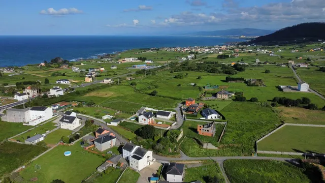 Terreno urbanizable en Cangas de Foz, 818 m2 en zona privile