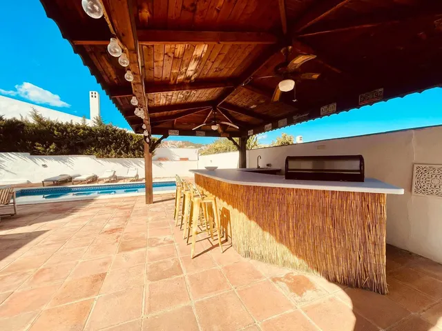 Chalet 4 habitaciones 210m² en venta - Costa del Sol — 6