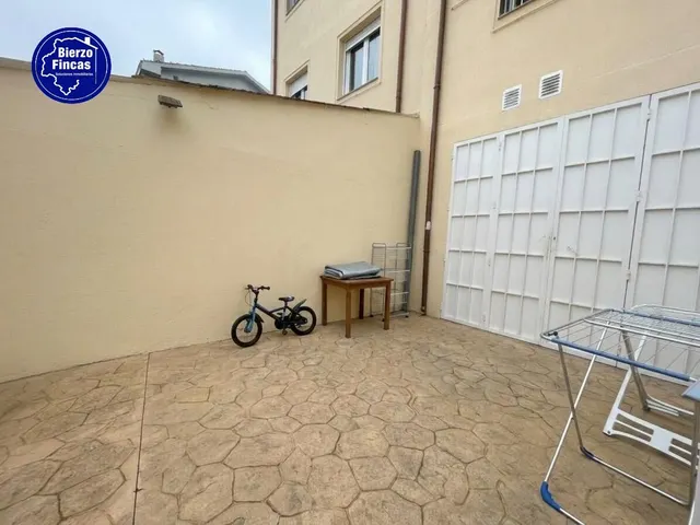 **se vende casa en Oviedo** — 39