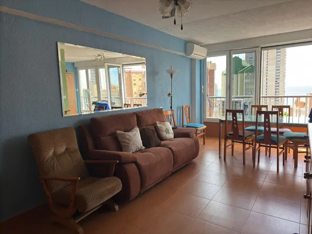 Acogedor apartamento cerca de playa Levante con vistas al mar y Benidorm. — 7