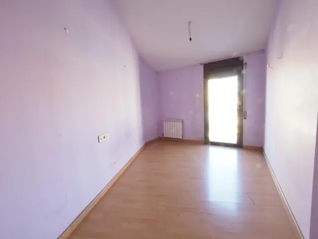 Se vende piso con parking en Manlleu — 11