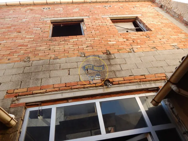 OPORTUNIDAD AMPLIA CASA CON LOCAL EN AIELO DE MALFERIT — 10