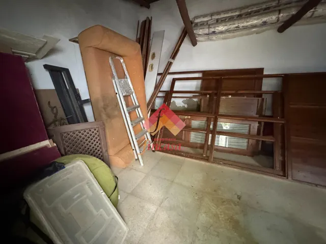 Estupenda casa para reformar en pleno centro — 9