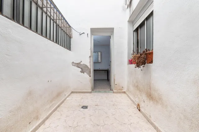 Edificio en Venta en Guadix - Oportunidad de Inversión — 41