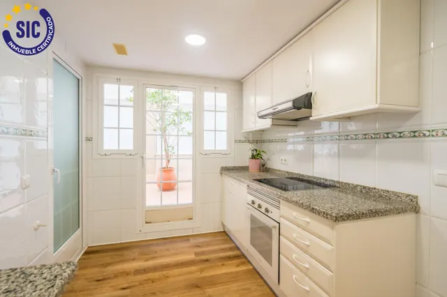 Vive al exterior: planta baja con dos terrazas en Torre en Conill — 22