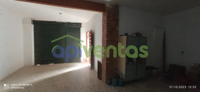 Casa con terreno y nave, LA ESCUCHA — 31
