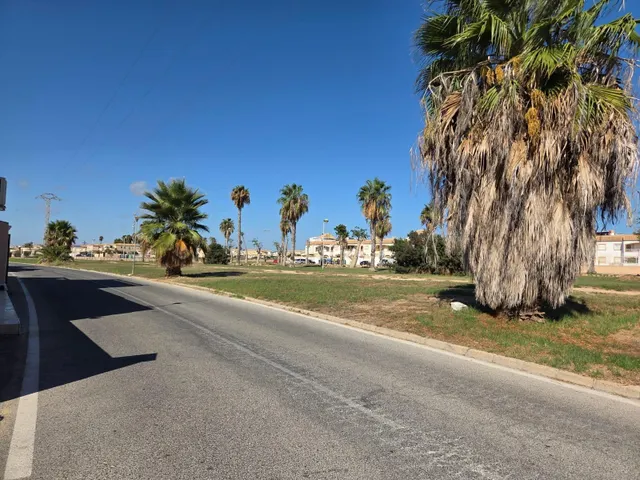OPORTUNIDAD EN TORREVIEJA — 3