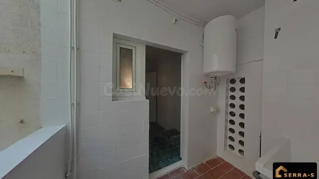 ¡IDEAL INVERSORES! Piso con alta rentabilidad garantizada en - foto 4