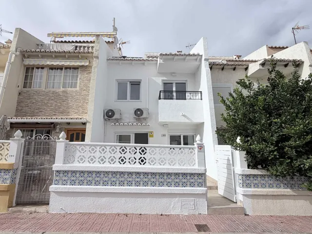 Adosado en Los Balcones — 3