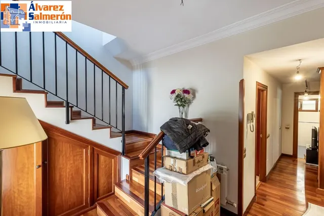 Chalet Exclusivo en Camino Bajo de Huétor — 28