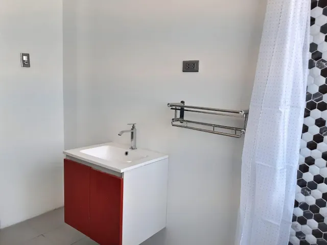 Venta de Departamento Centrico Comercial en el Corazon de la Ciudad — 6