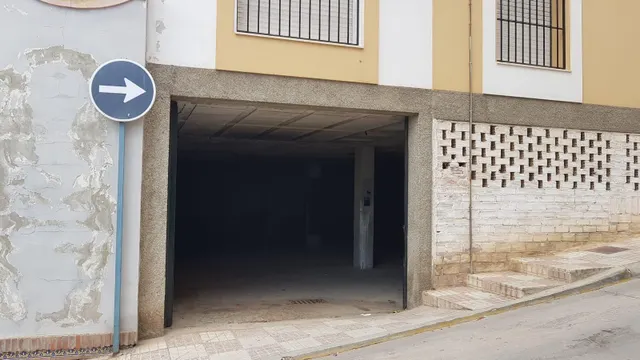 Venta de Local comercial en Campillos, Málaga.
