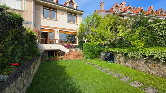 Chalet pareado exclusivo ubicado en un paraíso natural en Ca