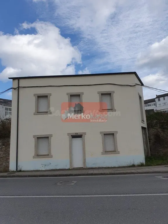 SE VENDE CASA CON TERRENO CERCA DEL SAGRADO CORAZÓN - foto 5