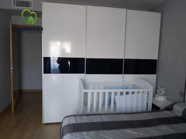 Amplio Piso Reformado en el Corazón del Barrio del Naranjo, Córdoba — 6