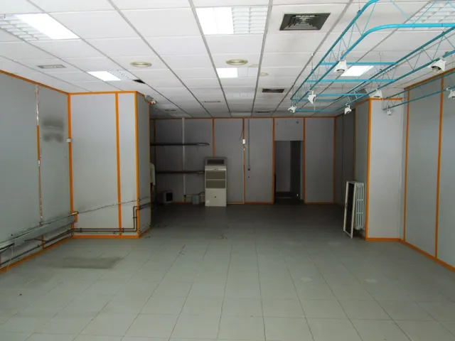 Urbis te ofrece un local comercial en alquiler en zona Centro, Salamanca. — 2
