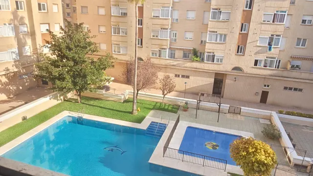 SE VENDE PISO EN ZOCO — 11