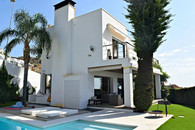 Espectacular villa de 6 dormitorios con vistas despejadas al mar — 28