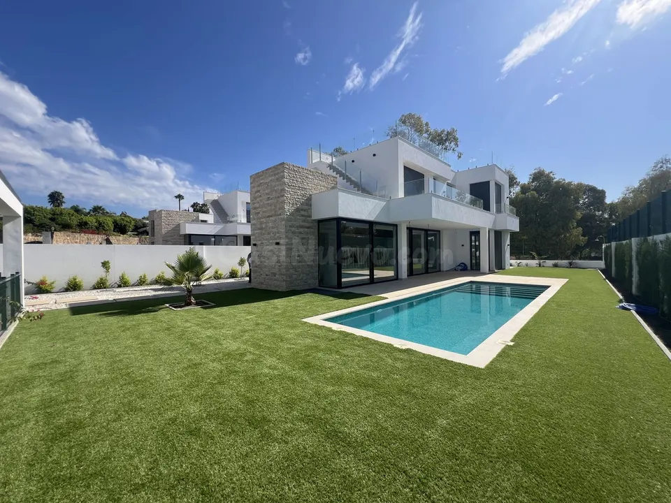 Chalet 5 habitaciones 302m² en venta - Costa Del Sol