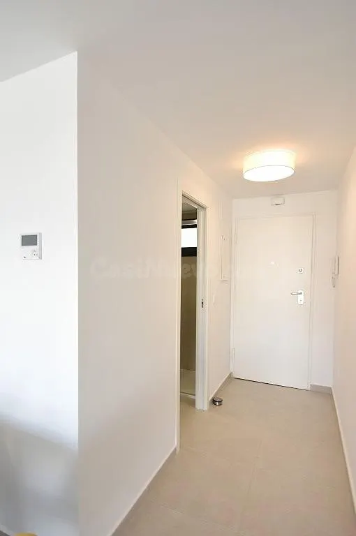 se vende un piso piloto de 2 dormitorios y 2 baños en comuni - foto 4