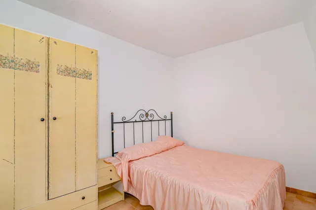 La mejor casa rural de Güejar Sierra se acaba de poner a la venta — 39