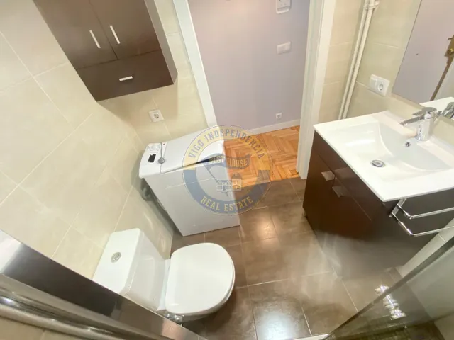 CÉNTRICO ESTUDIO AMUEBLADO DE 43 M2 CON TRASTERO. SÓLO SE PAGA LUZ — 17