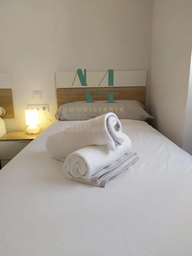 Apartamento turístico en Parte Antigua - foto 5