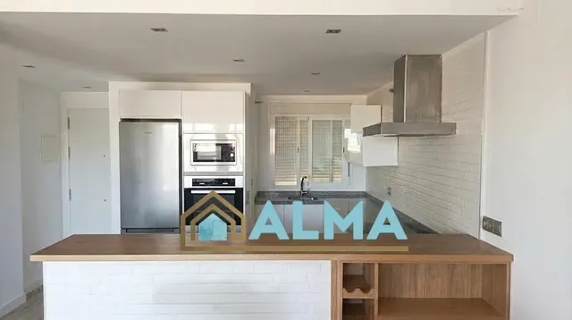 Espectacular Atico con terraza y gran  de solarium en urb. privada con piscina — 8