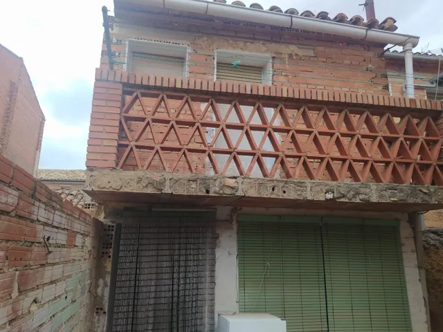 SE VENDE CASA EN MONREAL DEL CAMPO - foto 3