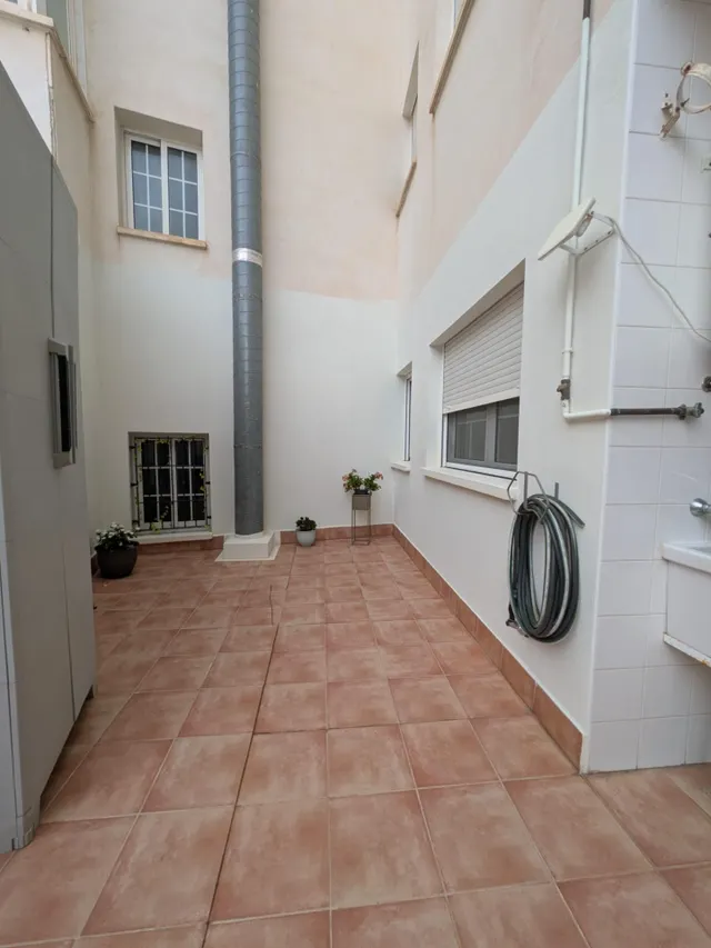 AMPLIO PISO DE 3 DORMITORIOS CON PATIO DE 55 M2 EN EL CENTRO DE SANTOMERA — 25