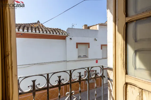 CASA DE PUEBLO EN PADUL PARA REFORMAR!!! — 35