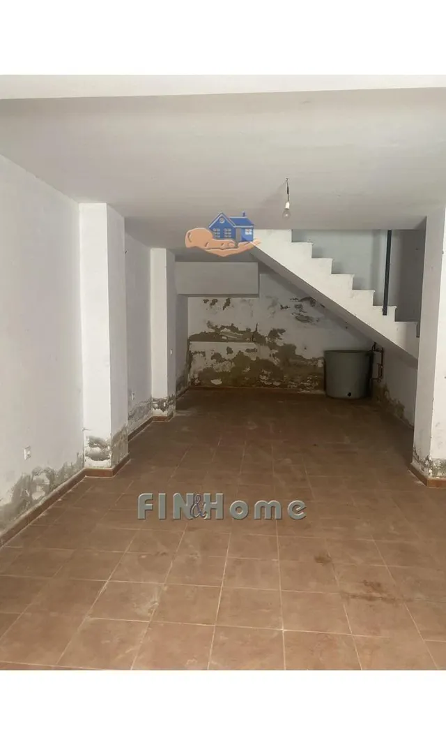 Casa adosada de 152 m2 con cochera, 3 plantas y azotea en Coria del Río — 14