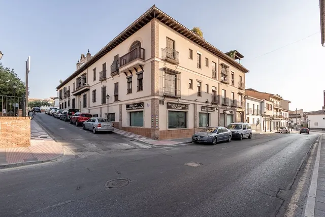Piso en La Zubia — 27