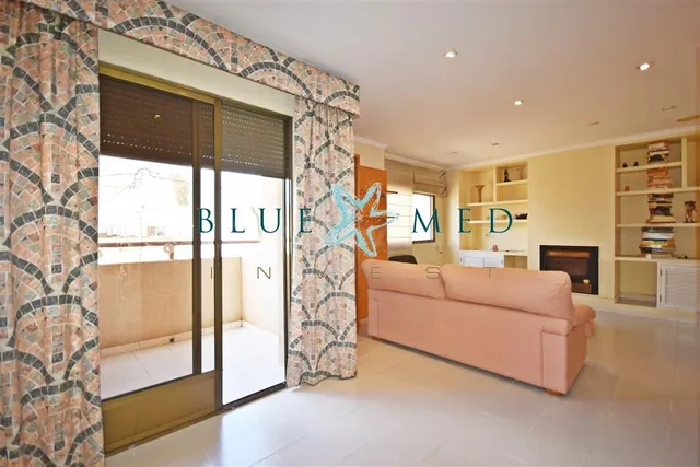 IMPRESIONANTE CASA DE 4 habitaciones CERCA DEL PASEO - foto 3