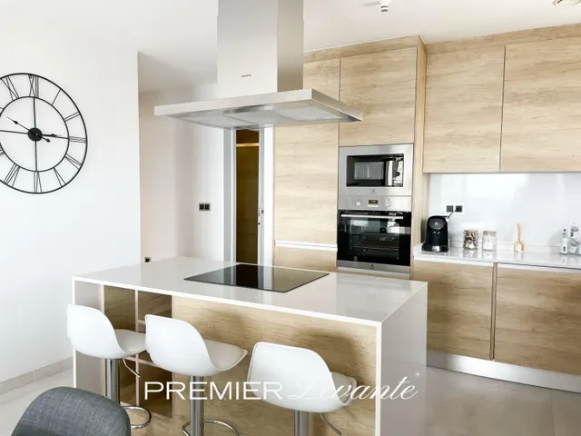 ESPECTACULAR PISO EN BENIDORM — 21