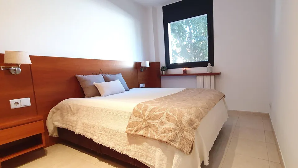 Semi-nuevo en l´eixample  3 habitaciones, pk doble y trastero
