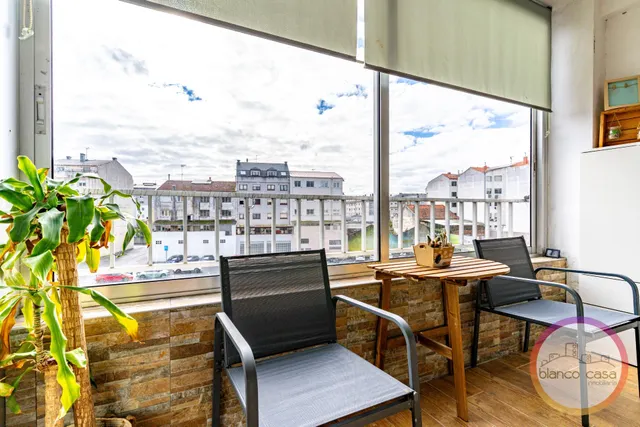 ✨ ¡amplio piso de 4 dormitorios con  terraza en pleno centro de Carballo por 178.900€! — 12