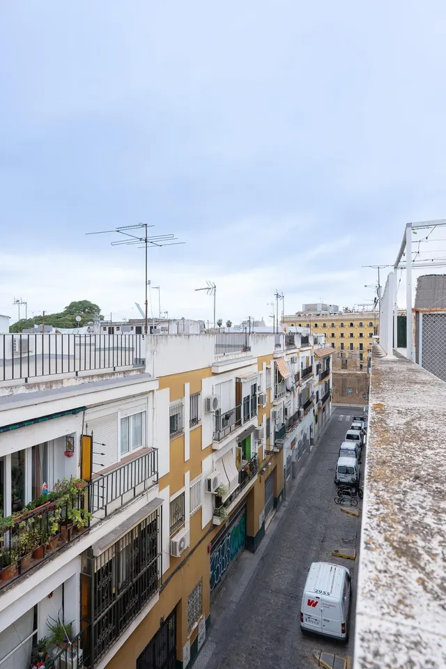 PISO EN PATRICIO SAENZ, CENTRO SEVILLA — 29