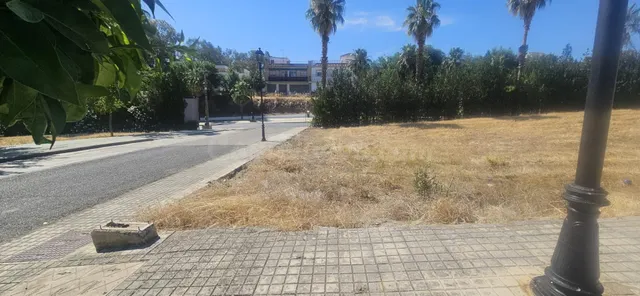 Guillena (Sevilla) | Terreno urbano de 100 m2, ideal para co - foto 2