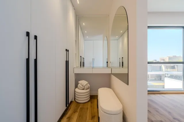 Chalet Pareado de Diseño Vanguardista con Piscina y Máxima Eficiencia Energética en El Bosque — 41