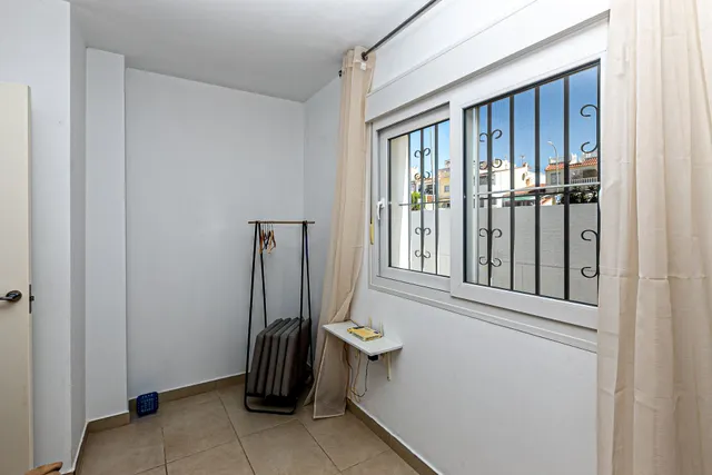 Villa 4 habitaciones 143m² en venta - La marina — 24