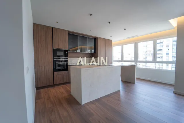 LUJOSA VIVIENDA EN VENTA EN PLAZA ESPAÑA DE VALENCIA