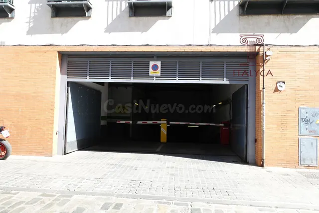 Estupenda plaza de garaje en calle Guadalquivir — 3