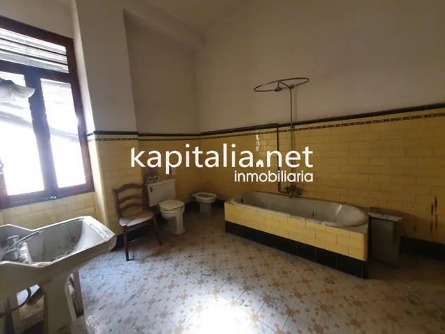 Gran casa  emblemática a la venta en Ontinyent. — 8