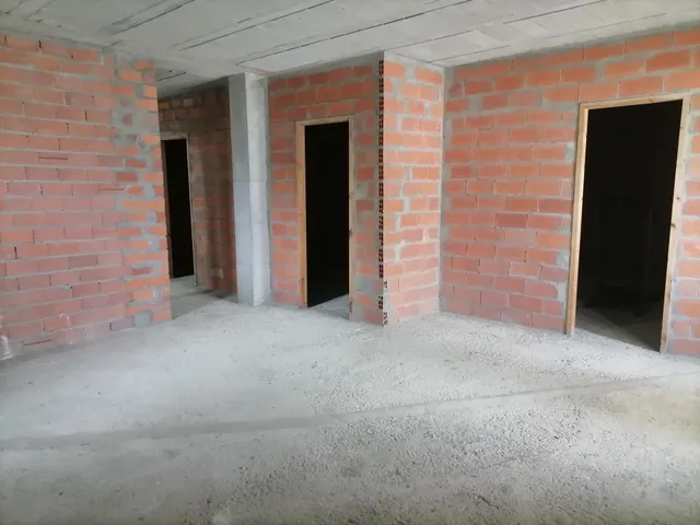 OPORTUNIDAD CHALET EN CONSTUCCION EN VILLAFRANCA DEL BIERZO — 46